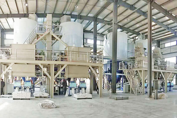 Thermoplastic road marking paint plant