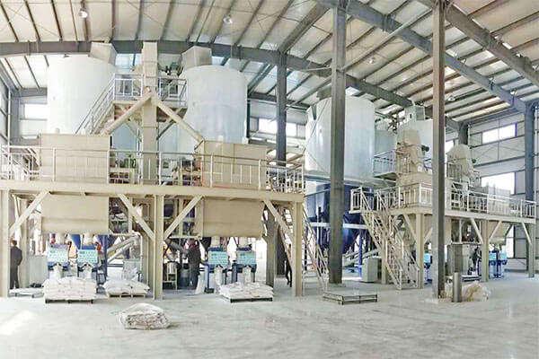 Thermoplastic road marking paint plant