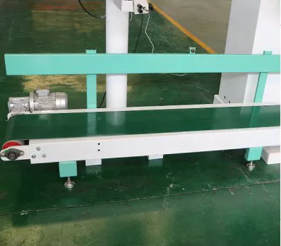 Conveyor of open mouth bag filling machine